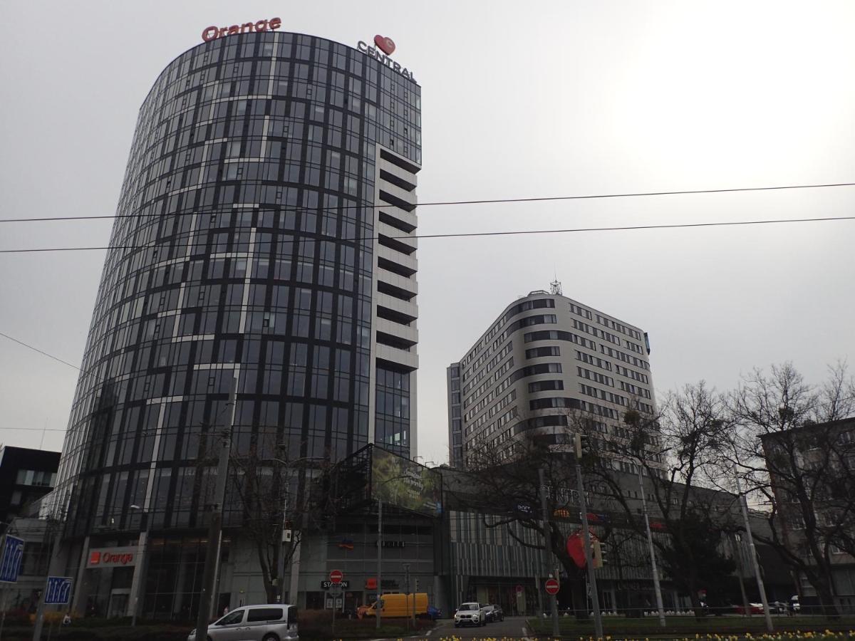 Superior Apartment Bratislava Exterior photo